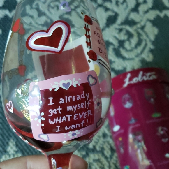 BNIB Lolita "Who Needs A Valentine" Wine Glass - Picture 4 of 8